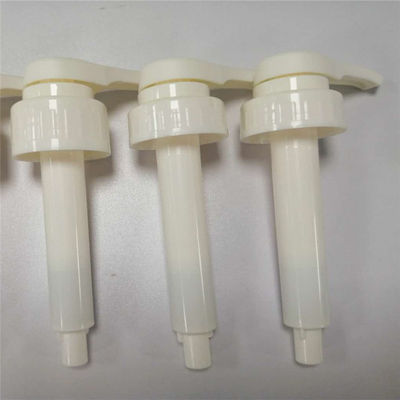 Bomba branca da garrafa do xarope da dosagem 8CC da cor 38/410 para Juice Bottle